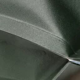 Primer plano del borde de una bolsa erguida termosellada